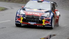 Obhájce titulu mistra světa Sebastien Loeb na Citroenu na Rallye Monte Carlo