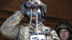 Čeští vojáci cvičí v Německu v simulované afghánské vesnici