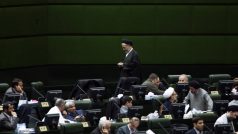 Zasedání íránského parlamentu v Teheránu