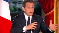 Francouzský prezident Nicolas Sarkozy v televizním vystoupení naznačil, že bude kandidovat v prezidentských volbách