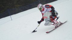 Český handicapovaný lyžař Miroslav Šperk na monoski