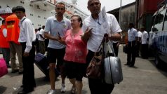 Poškozená loď Costa Allegra zakotvila v seychelském přístavu