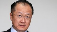 Nový prezident Světové banky - Američan Jim Yong Kim