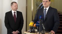 Nový ministr školství Petr Fiala se ujal funkce