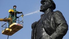 Některé sochy Vladimíra Iljiče Lenina dodnes mají své čestné místo. Ilustrační foto