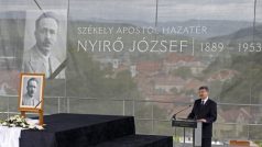 László Kövér na vzpomínkové akci za maďarského spisovatele Józsefa Nyírőa v rumunském městě Odorheiu Secuiesc