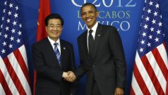 Čínský prezident Chu Ťin-tao  a Barack Obama pózují na summitu G20