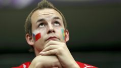 Smutný český fanoušek po prohře národního týmu s Portugalskem ve čtvrtfinále Eura
