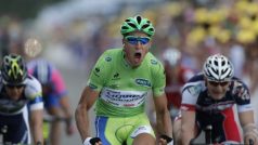 Slovenský cyklista Peter Sagan se raduje z vítězství v 6. etapě Tour de France
