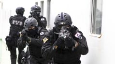 Jihokorejská speciální policie během protiteroristických cvičení
