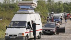 Francouzská policie evakuuje Romy z nelegálního tábora na předmětí Lyonu