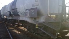 Na železniční trati mezi Brnem-Maloměřicemi a Adamovem vykolejil ráno dvakrát vagon s cisternou
