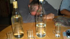 Alkohol neznámého původu představuje nebezpečí