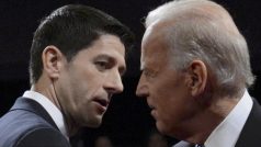 Demokrat Joe Biden (vpravo) a republikán Paul Ryan (vlevo)