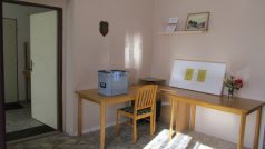Volební místnost v Drahňovicích na Benešovsku