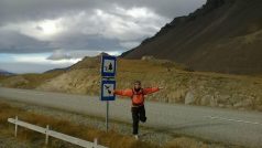 René Kujan při své maratónské cestě po Islandu