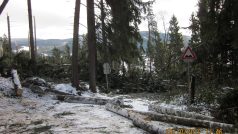 Víkendové sněžení a silný vítr napáchaly v Krkonoších škody