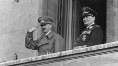 Adolf Hitler a Hermann Göring 16. března 1938