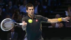 Novak Djoković při zápase na otce zřejmě nemyslí