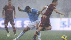 AS Řím potřetí v lize na Lazio nestačil a prohrál s městským rivalem 2:3