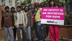 Indická veřejnost žádá urychlený proces s pěticí násilníků