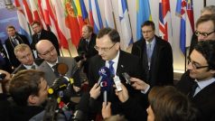 Premiér Petr Nečas na summitu v Bruselu uvedl, že Česko je připraveno vetovat jednání o dlouhodobém rozpočtu EU na roky 2014–2020