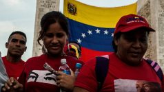 Na pohřeb prezidenta Huga Cháveze dorazily tisíce Venezuelanů