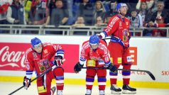 Zklamání českých hokejistů po zápase s Ruskem