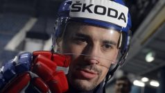 Útočník Tomáš Plekanec hovoří 13. května ve Stockholmu s novináři na tréninku české reprezentace na mistrovství světa v ledním hokeji.
