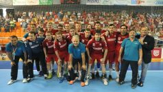 Česká házenkářská reprezentace po závěrečném utkání kvalifikační skupiny o mistrovství Evropy
