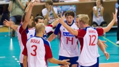 Čeští volejbalisté se radují z bodu v zápase se Španělskem