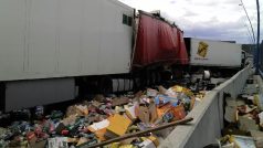 Na pražském okruhu se srazily čtyři kamiony
