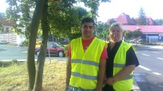 Dohledová služba v Duchcově: Miroslav Kima a Eva Bosmanová už měsíc pomáhají strážníkům