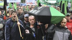 Zhruba 3000 lidí se sešlo podle odhadu policie v Ostravě na hornické demonstraci