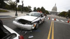 Policejní zásah po incidentu u budovy Kapitolu ve Washingtonu