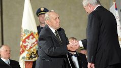 Prezident Miloš Zeman udělil státní vyznamenání, Erazim Kohák