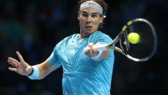 Španělský tenista Rafael Nadal porazil na Turnaji mistrů Švýcara Wawrinku a zakončí rok jako světová jednička