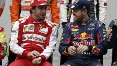 Sebastian Vettel (vpravo) a Fernando Alonso po Velké ceně Brazílie