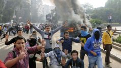 Protesty studentů na káhirském náměstí Tahrír