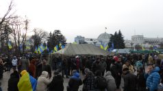 Stanové městečko provládních demonstrantů