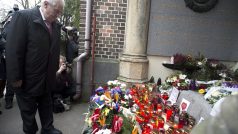 Miloš Zeman položil kytici na hrob bývalého prezidenta Václava Havla