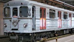 Historická souprava metra EČS sovětské výroby