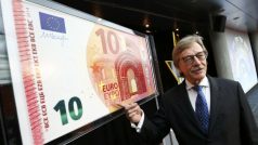 Člen výkonné rady Evropské centrální banky Yves Mersch představil novou 10eurovou bankovku