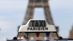 Stávka taxikářů v Paříži