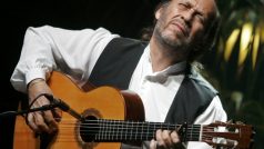 Španělský kytarový virtuos Paco de Lucía na snímku z roku 2008