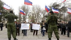 Proruské shromáždění v Simferopolu