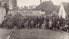Dobová fotografie z odvodu psů, publikováno s laskavým svolením Státního okresního archivu v Havlíčkově Brodě