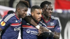 Fotbalisté Lyonu slaví postup do osmifinále Evropské ligy proti Plzni. Dovedl je tam Rémi Garde