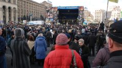 Kyjev. Lidé se v den, kdy Krym hlasoval o svém odtržení, sešli na demonstraci v centru ukrajinské metropole