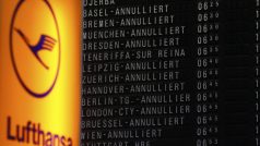 Kvůli stávce na německých letištích je zrušeno 8 spojů Praha-Frankfurt (archivní foto)